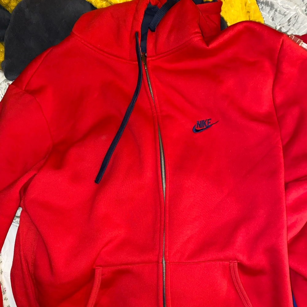 Big man’s jogger set